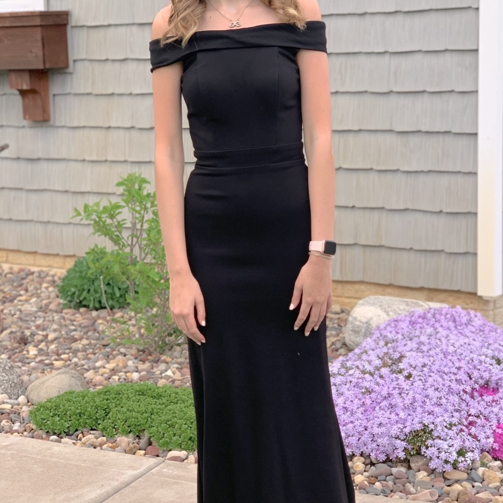 Sherri Hill black prom dress